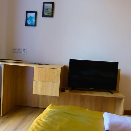 Live-Inn Stunning Apartment On Azneft Sq With President Palace & Old City Views Baku Kültér fotó