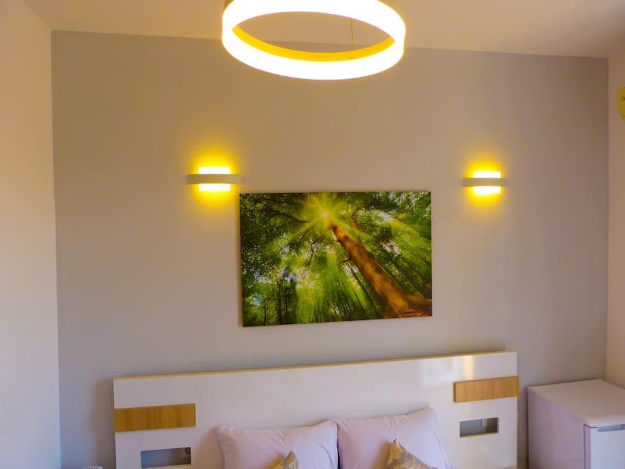 Live-Inn Stunning Apartment On Azneft Sq With President Palace & Old City Views Baku Kültér fotó